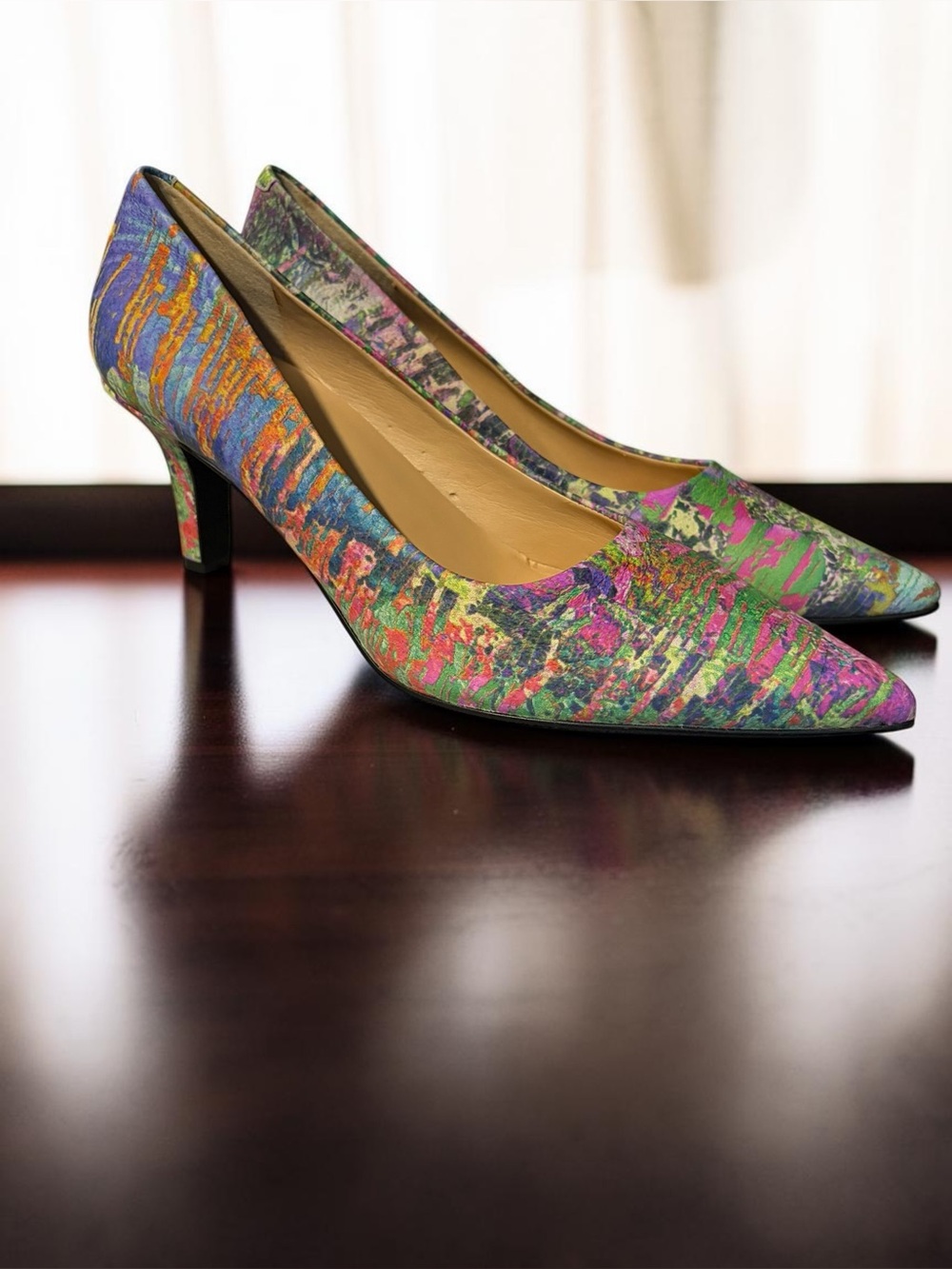 Trotters Multicolor Paint-Splash Pointed Toe Pumps